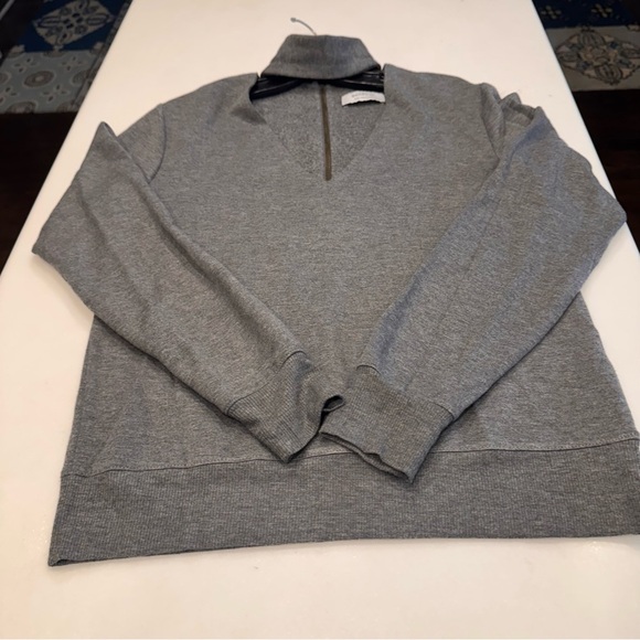 Bailey/44 women’s Deep V choker style Sweater gray size small - Picture 7 of 9